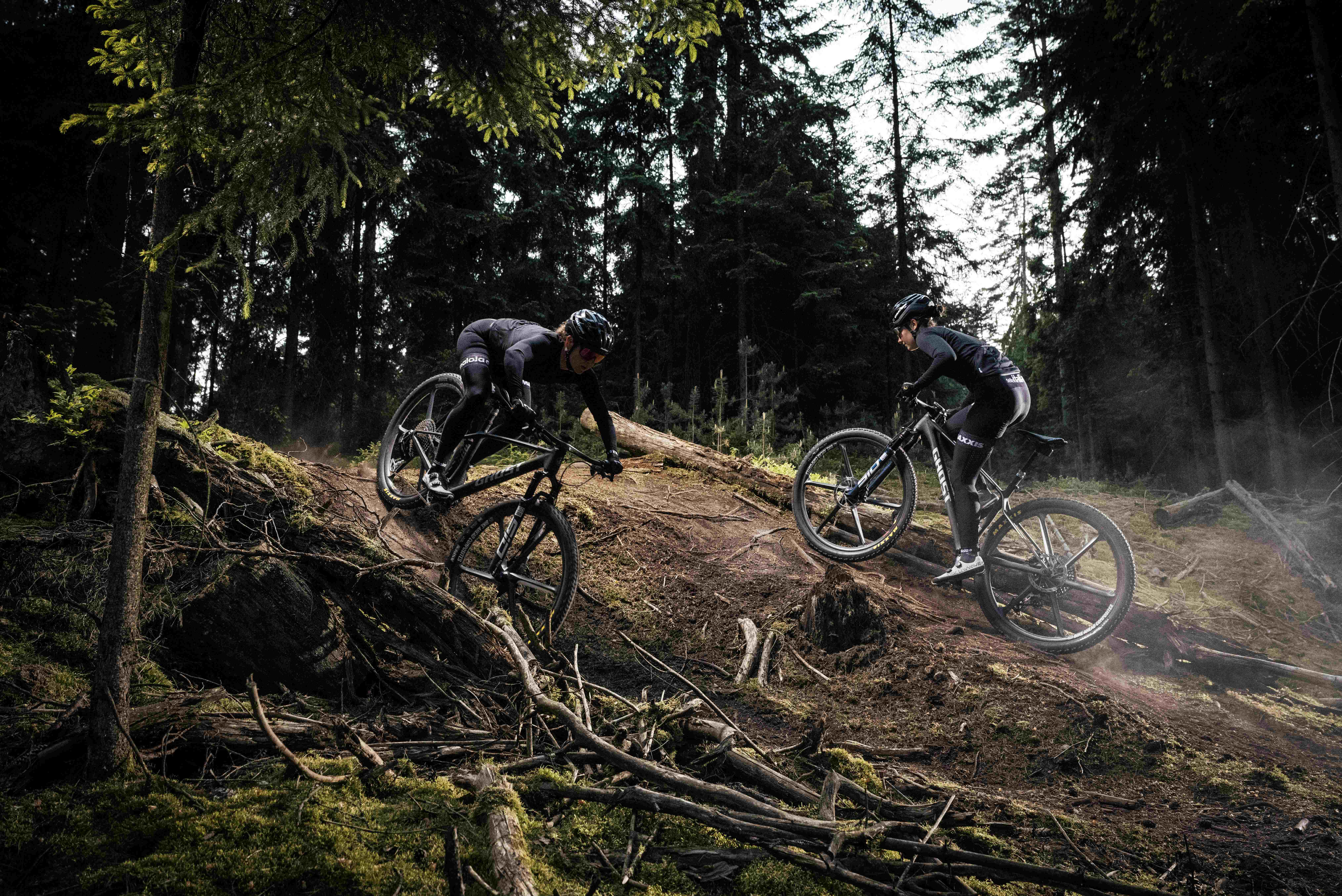 GHOST_Lector_30_Dark_Forest_Anne_Finja_Cross_Country2